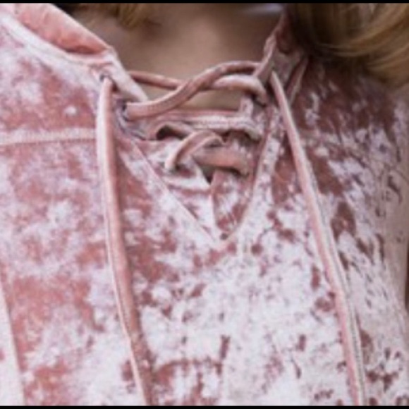 New! POL Dusty Rose Crushed Soft Velvet Tie Lace Up Front, Hi Lo Hem Top - Picture 8 of 8